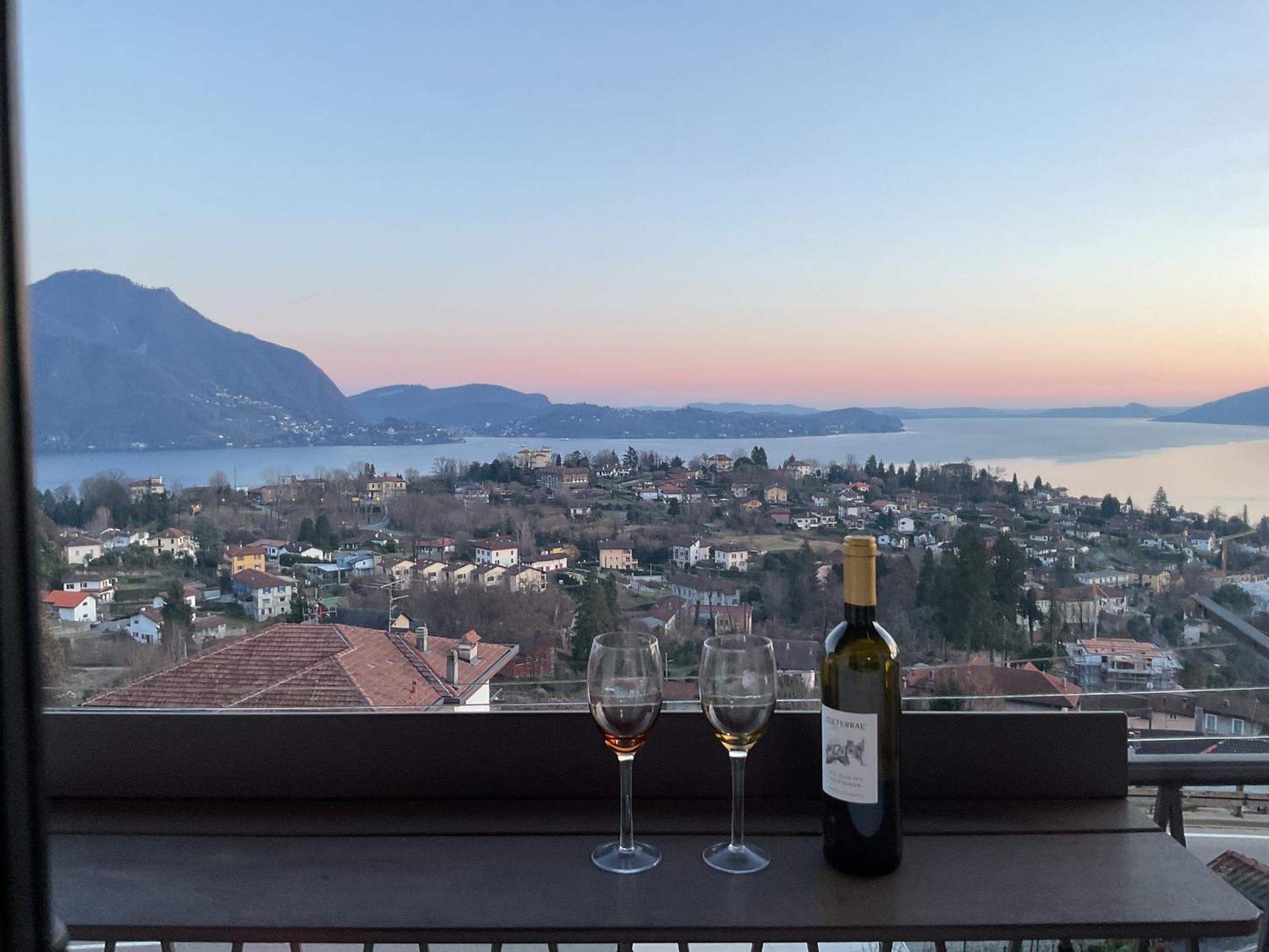 ורבאניה Overlooking Lago Maggiore מראה חיצוני תמונה